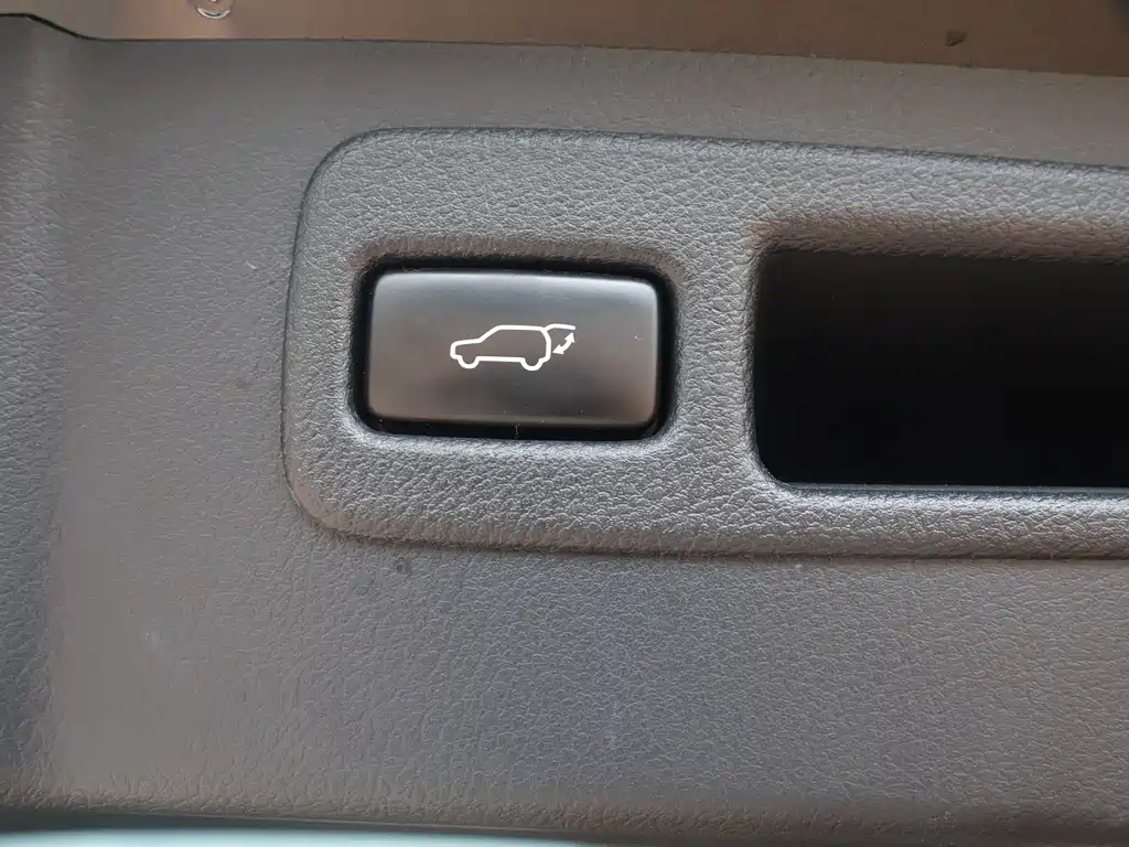 Lexus NX 2016 200 AWD Advanced Edition купить на сайте DeffCars