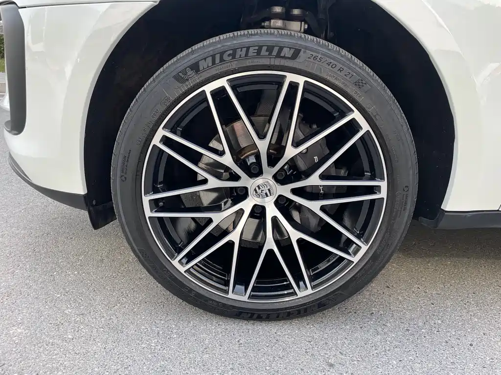 Macan 2023 Macan 2.0T купить на сайте DeffCars