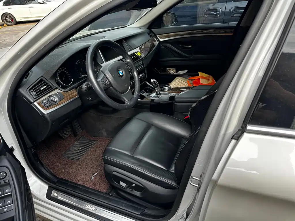 BMW 5 Series 2014 525Li Stylish Design Package купить на сайте DeffCars