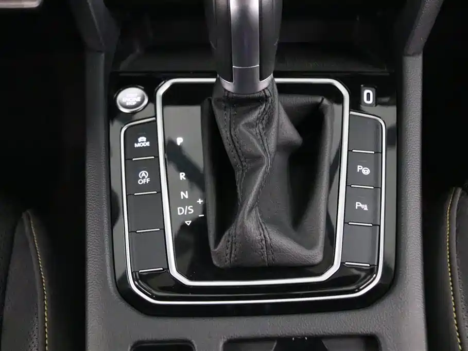 FAW-Volkswagen CC 2024 380TSI eye-catching model купить на сайте DeffCars
