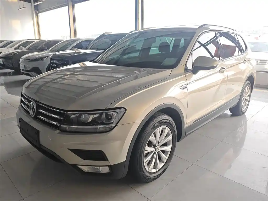 Tiguan L 2017 330TSI automatic two-wheel drive fashion version купить на сайте DeffCars
