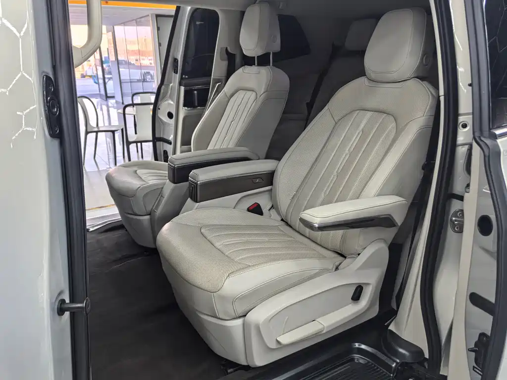 Weiran 2020 330TSI Deluxe Edition купить на сайте DeffCars