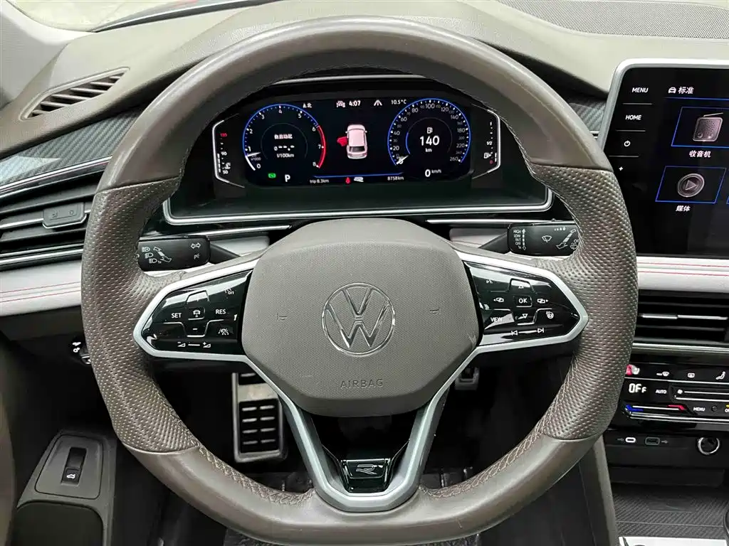 Tiguan L 2022 380TSI automatic four-wheel drive R-Line flagship version 7 seats купить на сайте DeffCars