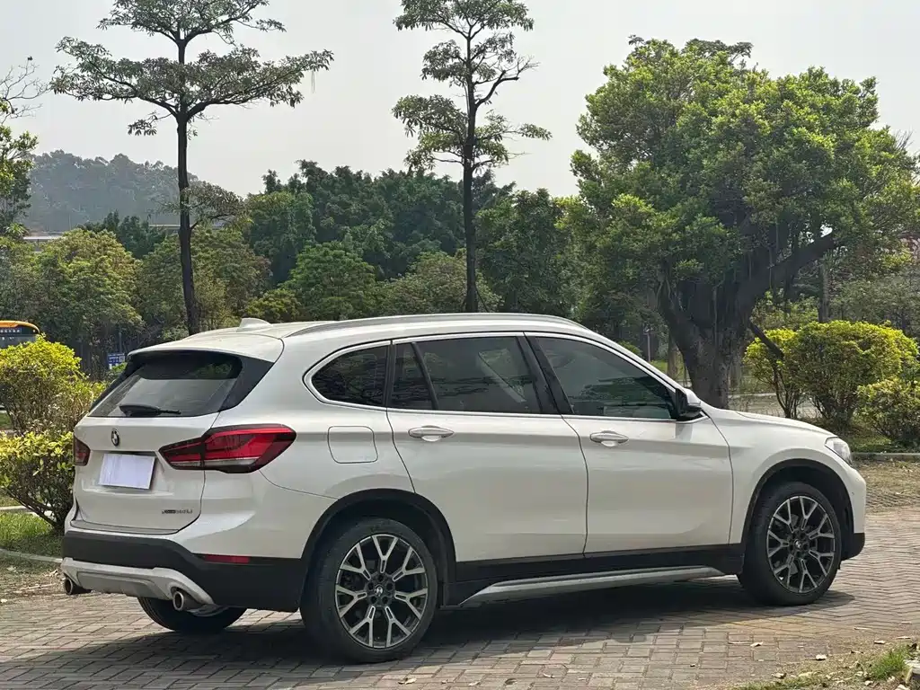 BMW X1 2022 xDrive25Li Exclusive Model купить на сайте DeffCars