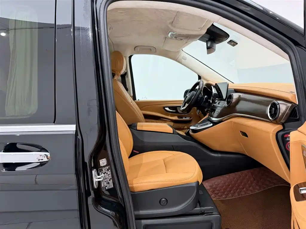 Mercedes-Benz V-Class 2020 V 260 L Long Wheelbase Luxury Edition купить на сайте DeffCars