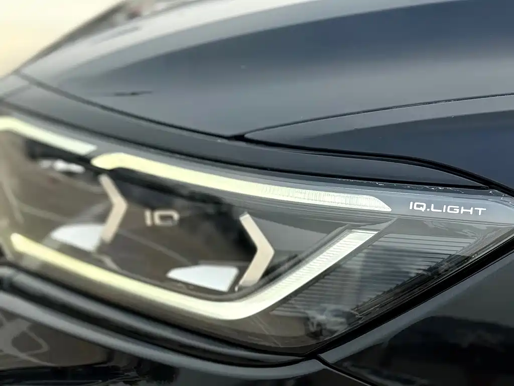 Passat 2022 330TSI Starry Sky Deluxe Edition купить на сайте DeffCars