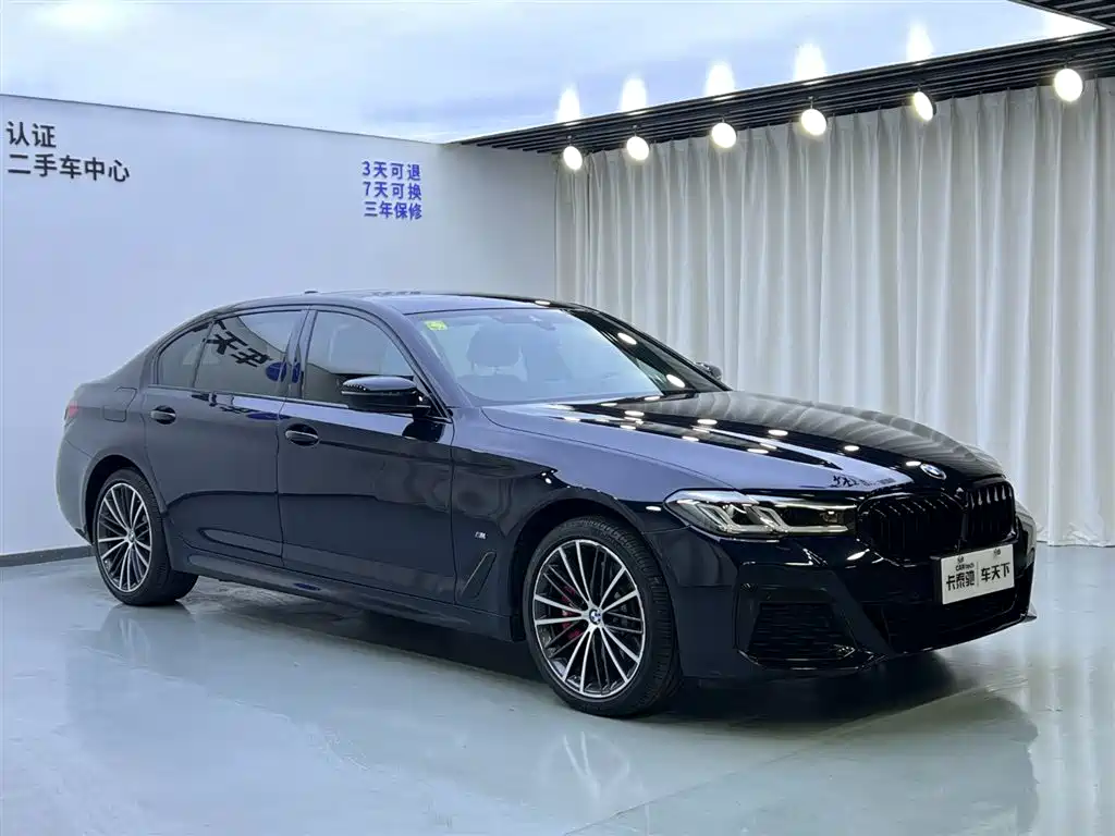 BMW 5 Series 2022 facelift 530Li leading M sports package купить на сайте DeffCars