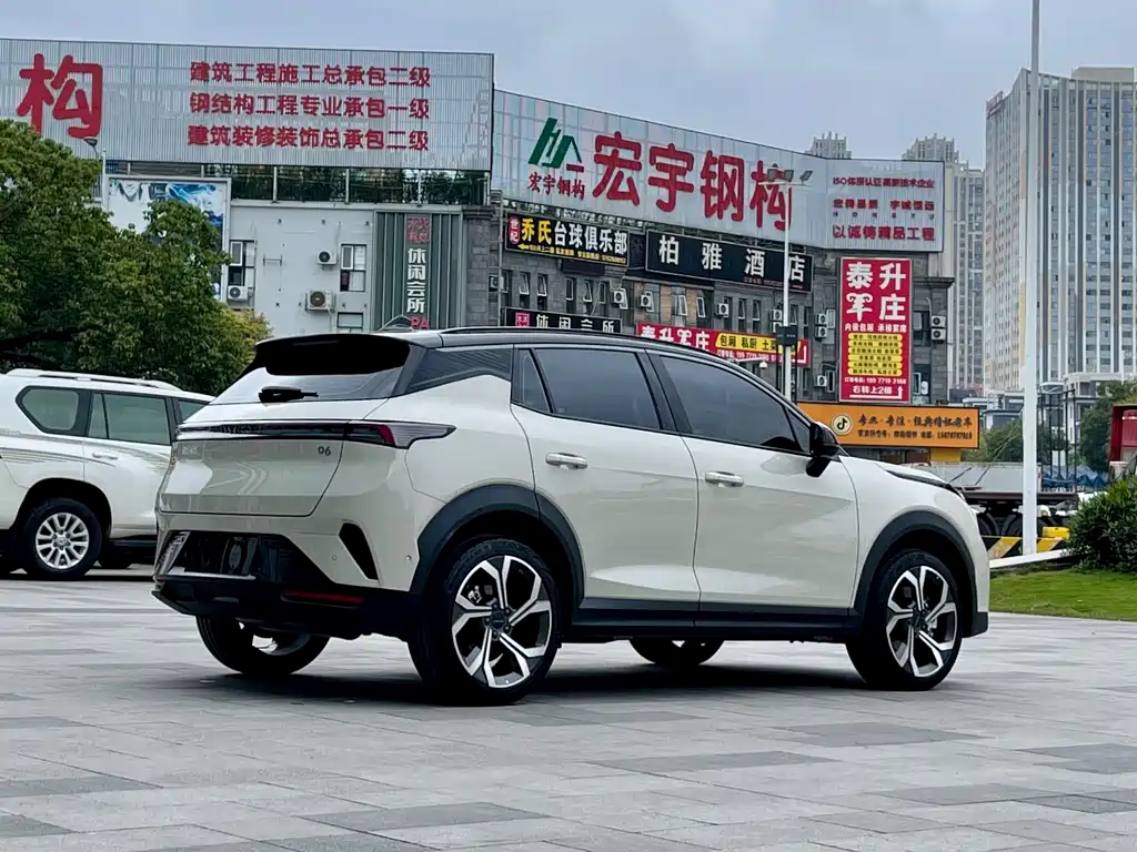 Lynk & Co 06 2025 Renew 1.5T Halo купить на сайте DeffCars