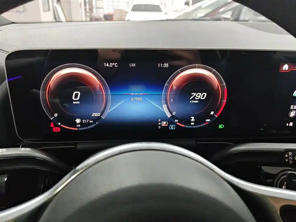 Mercedes-Benz GLA 2020 GLA 200 купить на сайте DeffCars