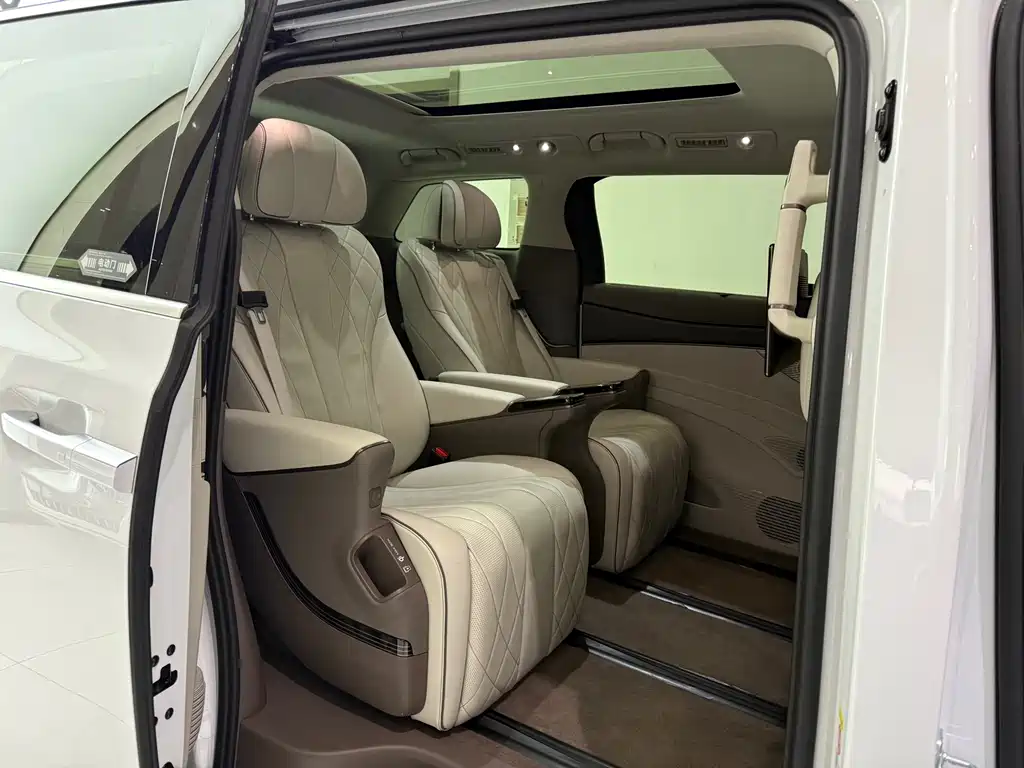 Denza D9 2022 DM-i 970 four-wheel drive premium model купить на сайте DeffCars