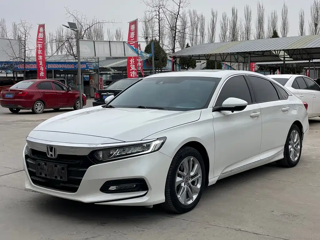 Accord 2018 260TURBO Deluxe Edition National V купить на сайте DeffCars