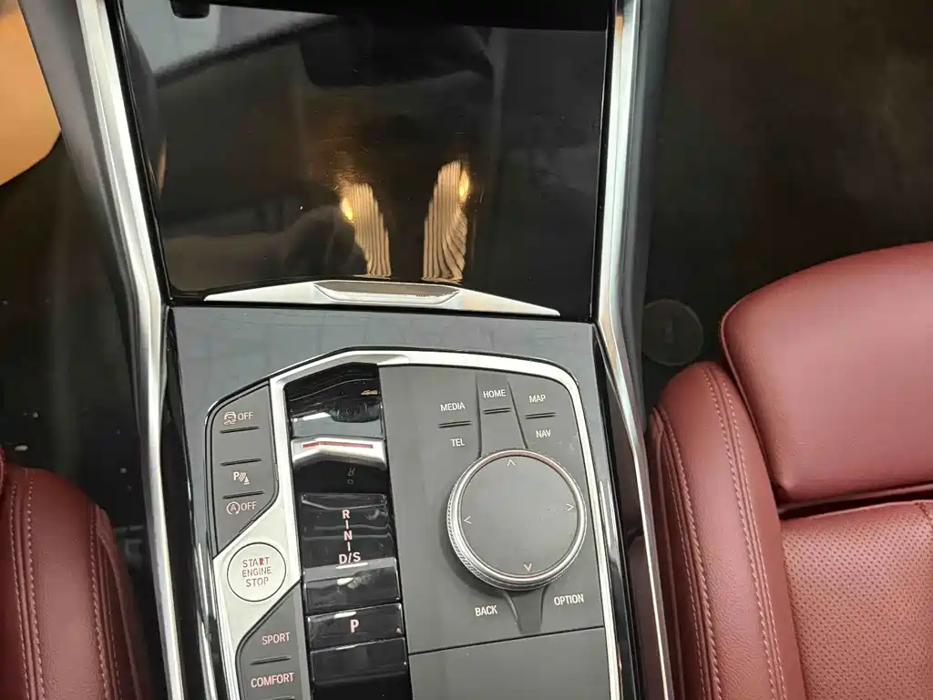 BMW 3 Series 2023 320i M Sports Package купить на сайте DeffCars
