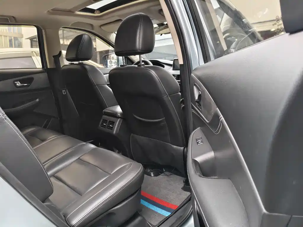 Fengguang S560 2018 1.8L manual comfort type 7 seats купить на сайте DeffCars