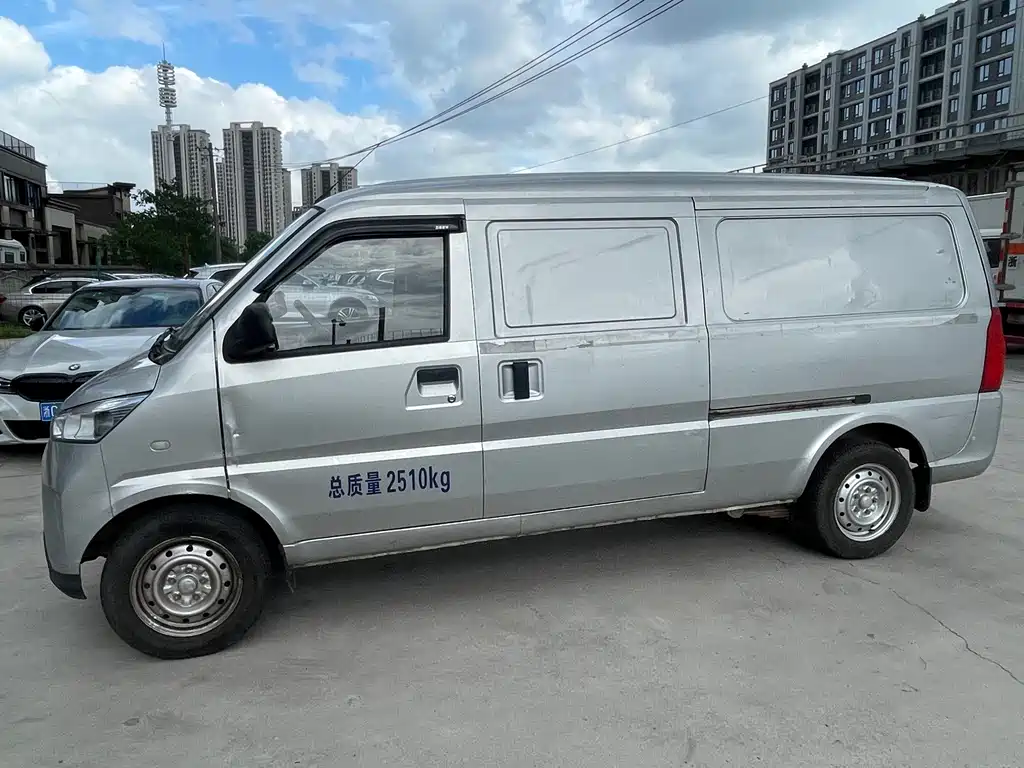 Wuling EV50 2021 van logistics vehicle Bochuang Ningde 41.86kWh Liuji electronic control купить на сайте DeffCars