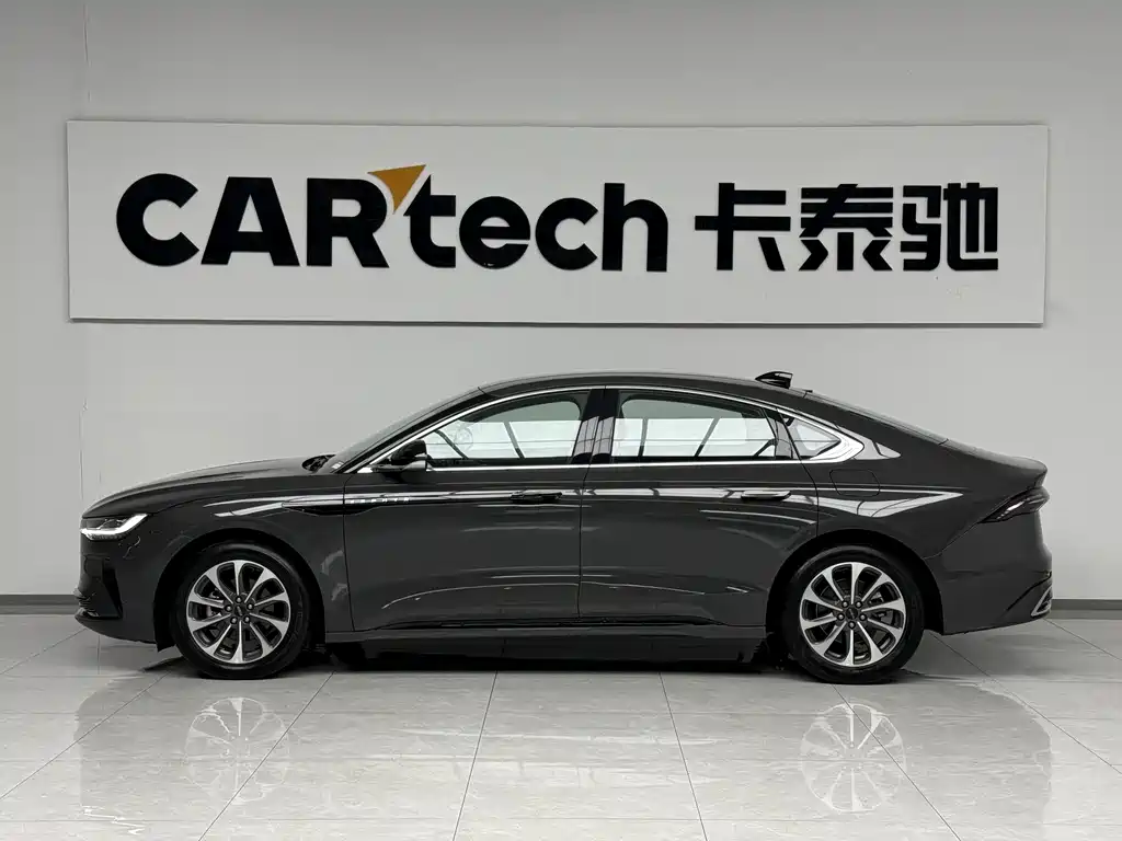 Lincoln Z 2025 2.0T Premium Edition купить на сайте DeffCars