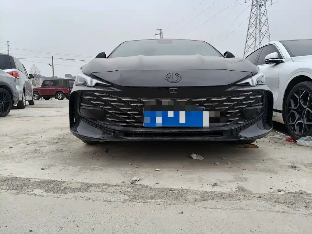 MG7 2023 2.0T Automatic Beauty Hunting Exclusive Edition купить на сайте DeffCars