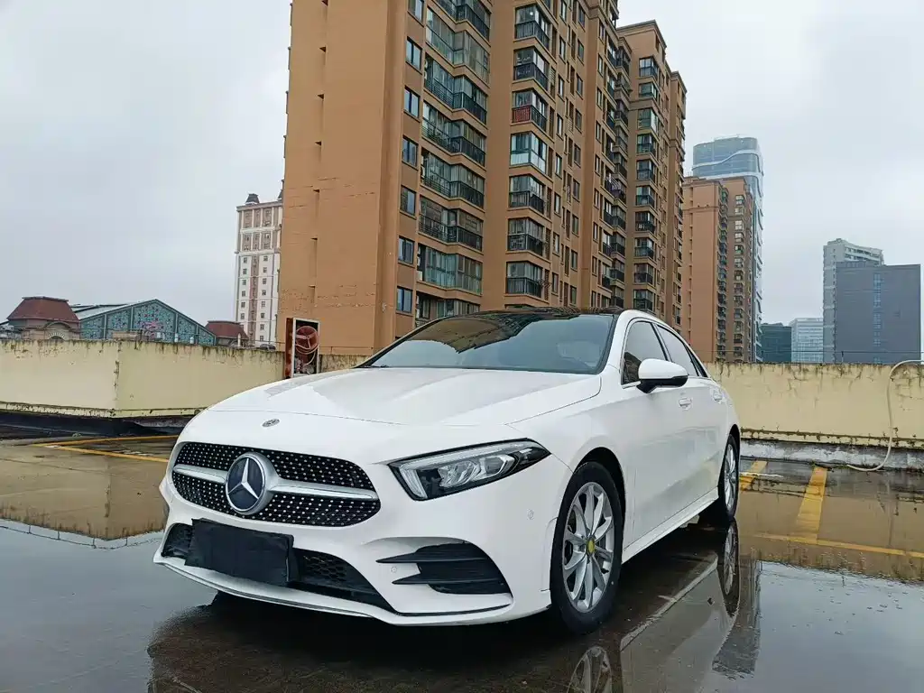 Mercedes-Benz A-Class 2019 A 200 L Sports Sedan купить на сайте DeffCars