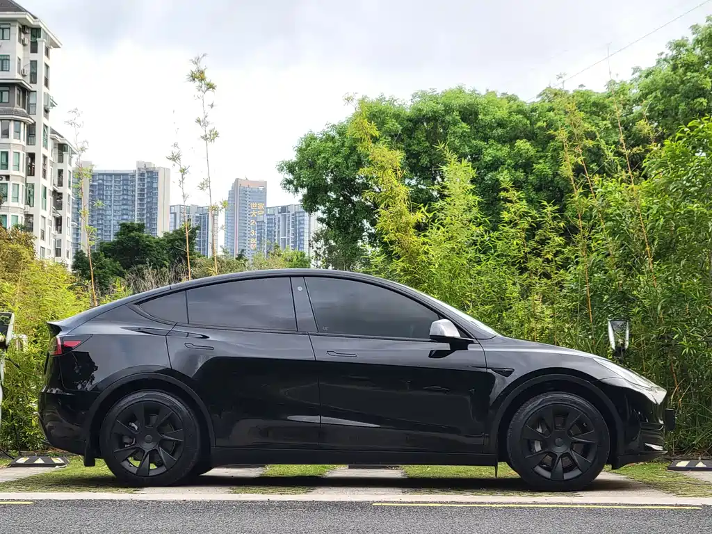 Model Y 2022 facelift rear-wheel drive version купить на сайте DeffCars