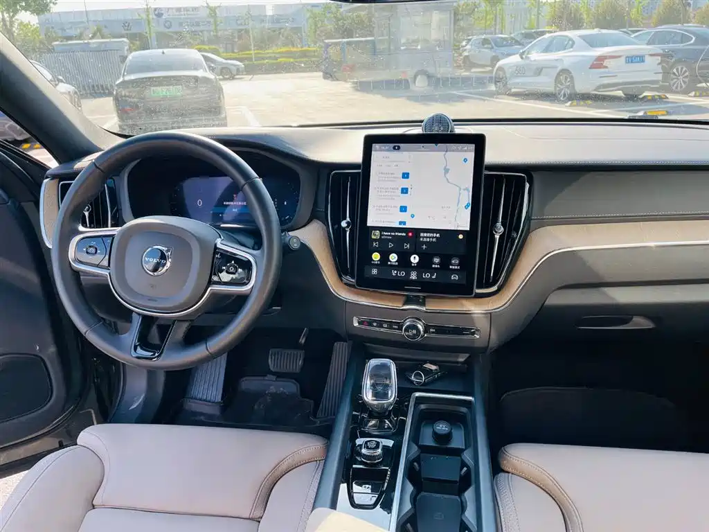 Volvo XC60 2026 B5 four-wheel drive Zhiyuan Sports Edition купить на сайте DeffCars