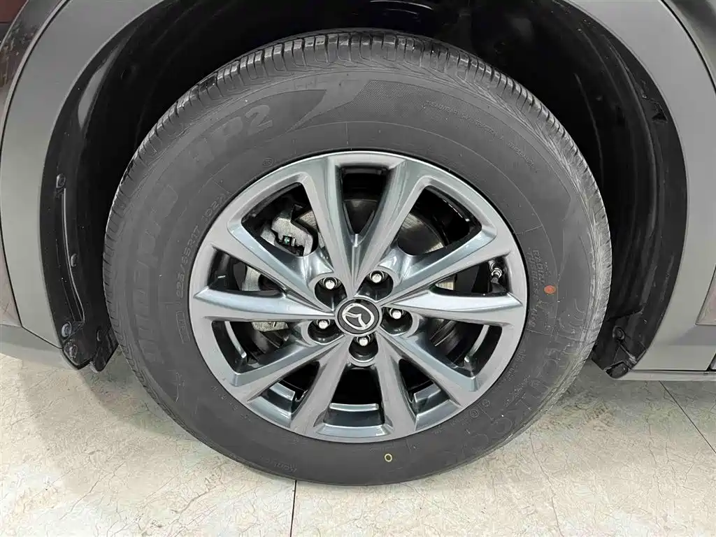 Mazda CX-4 2021 2.0L automatic two-wheel drive Blue Sky Vitality Edition купить на сайте DeffCars