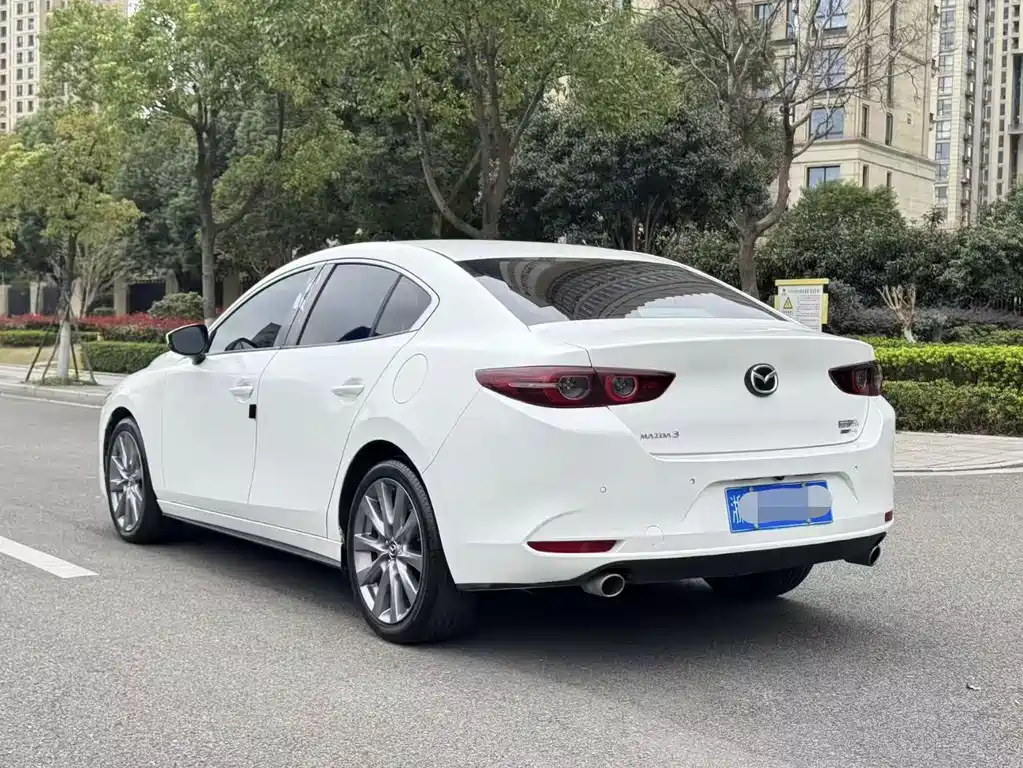 Mazda3 Angkesela 2021 2.0L Automatic Premium Edition купить на сайте DeffCars