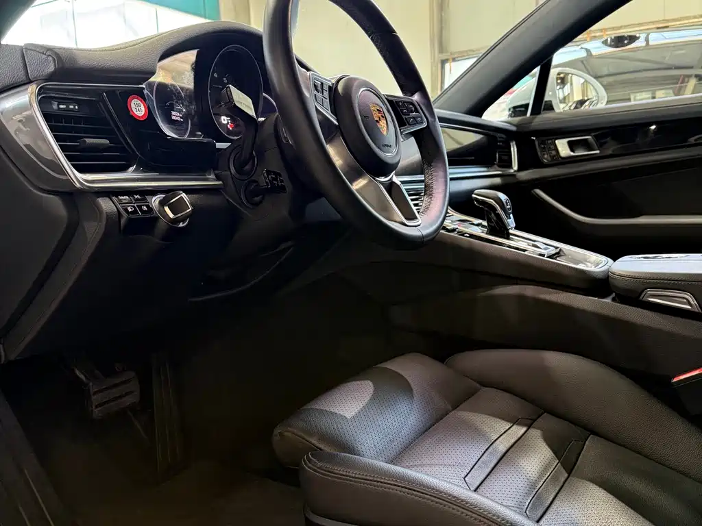 Panamera 2017 Panamera 4 Sport Turismo 3.0T купить на сайте DeffCars