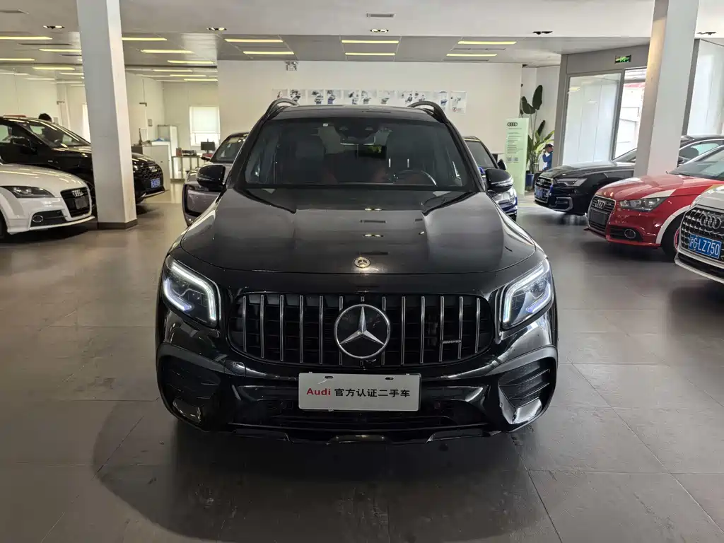 Mercedes-Benz GLB AMG 2021 facelift AMG GLB 35 4MATIC купить на сайте DeffCars