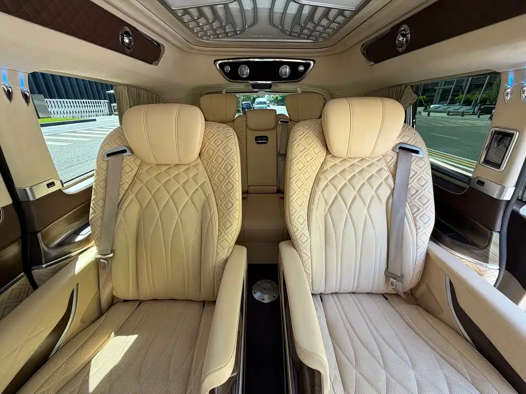 Mercedes-Benz V-Class 2021 V 260 L Long Wheelbase Luxury Edition купить на сайте DeffCars
