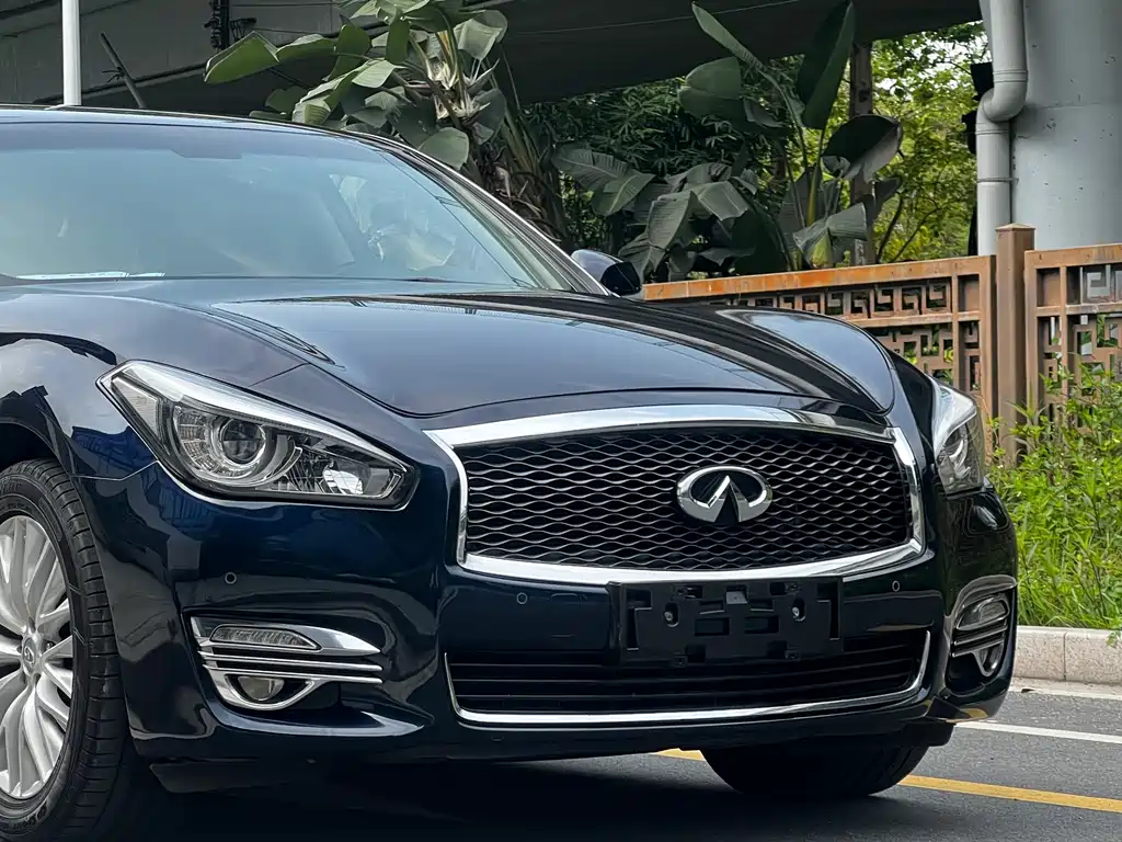 Infiniti Q70 2015 Q70L 2.5L Enjoy Edition купить на сайте DeffCars