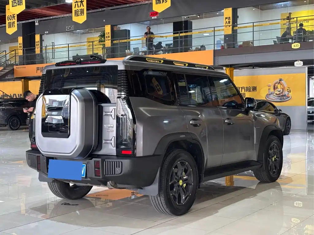 Jietu Traveler 2023 2.0T four-wheel drive crossover PRO купить на сайте DeffCars