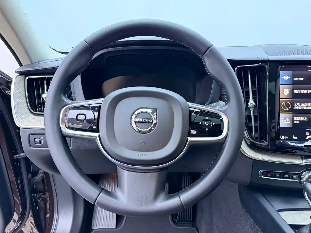 Volvo XC60 2020 T5 four-wheel drive Zhiyuan Deluxe Edition купить на сайте DeffCars