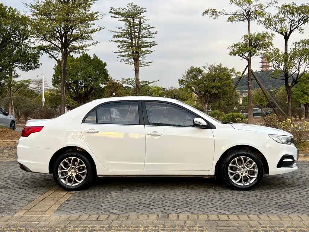 Vision 2018 1.5L Automatic Happiness Edition купить на сайте DeffCars