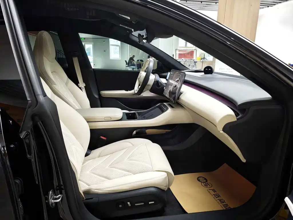 NIO ET5T 2025 75kWh Touring купить на сайте DeffCars
