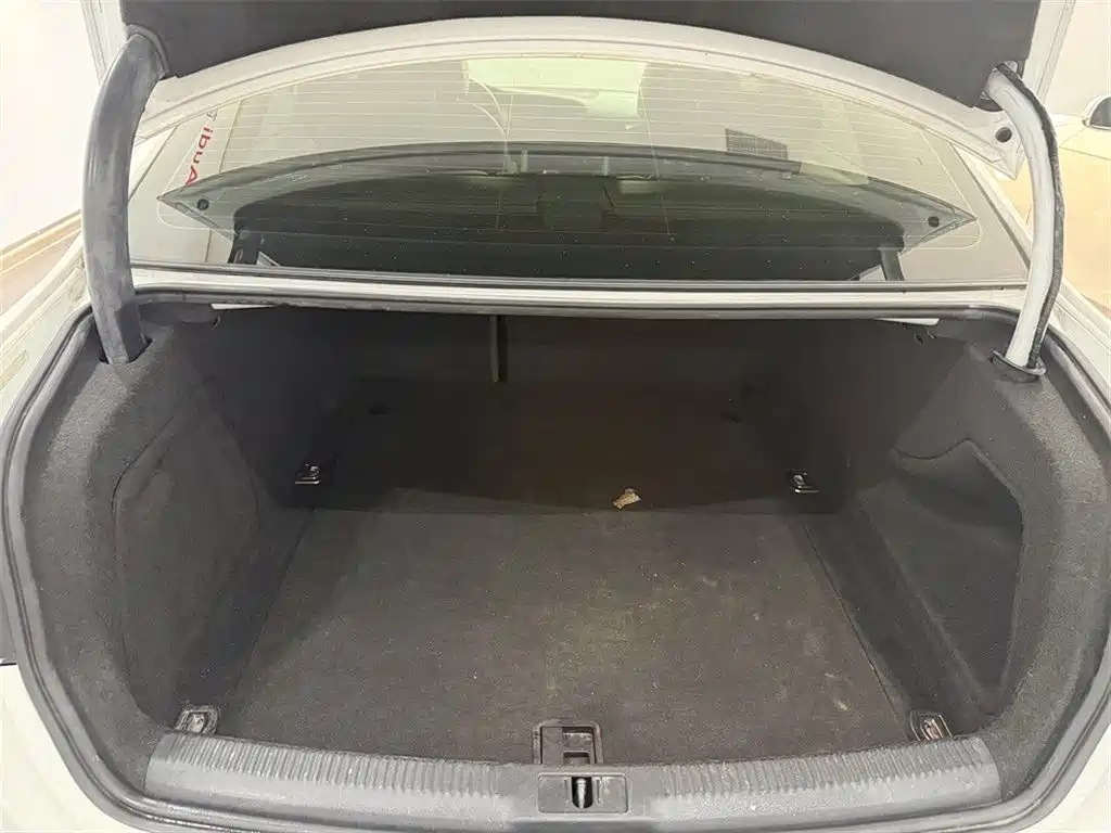 Audi A4L 2016 45 TFSI Collector's Edition quattro personalized sports model купить на сайте DeffCars