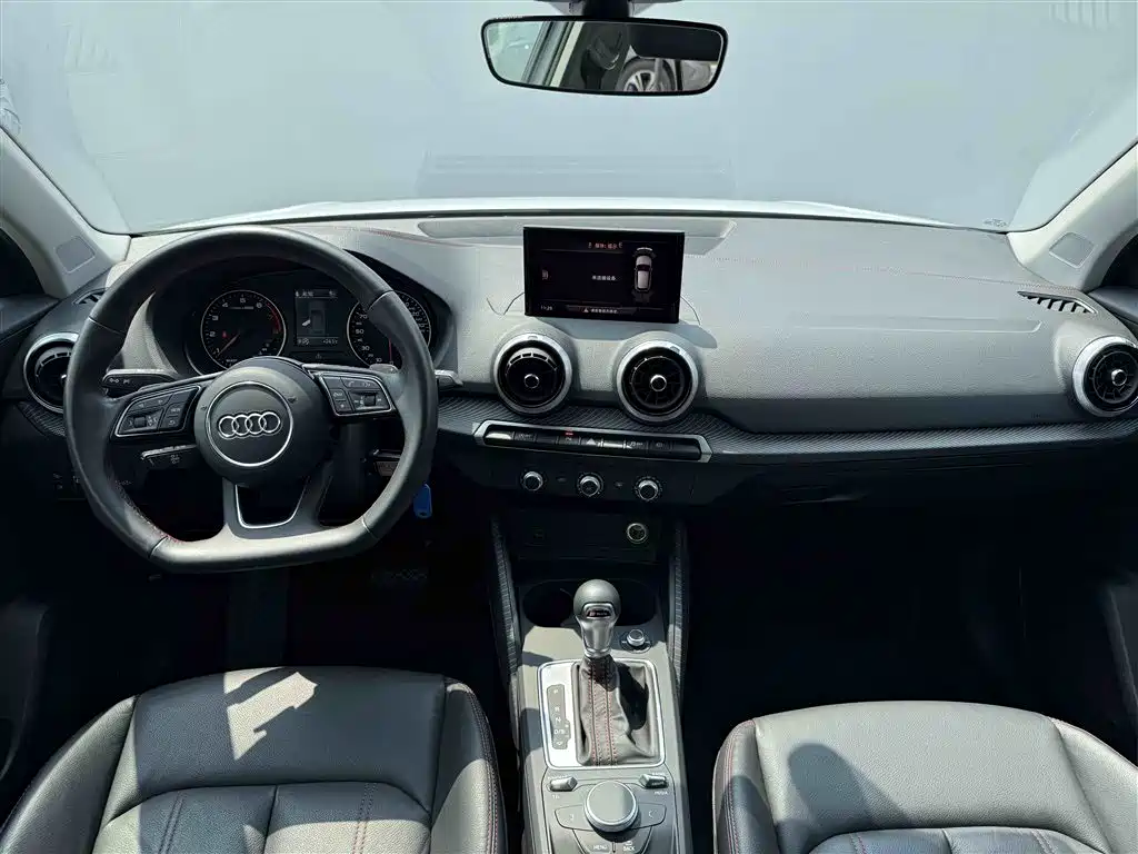 Audi Q2L 2024 35TFSI aggressive and dynamic model купить на сайте DeffCars