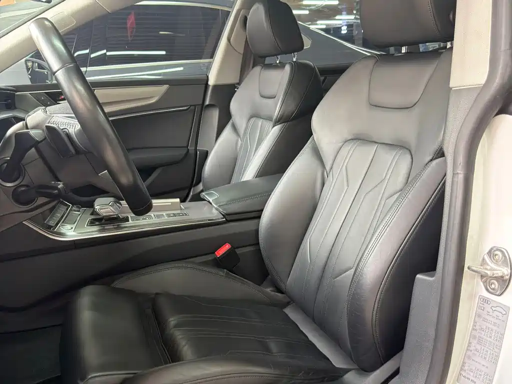 Audi A7 2020 45 TFSI Premium Selection купить на сайте DeffCars
