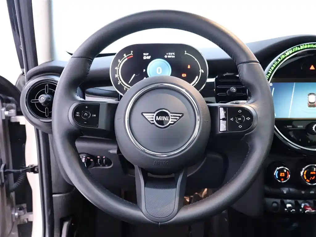 MINI 2023 1.5T COOPER Artist Five-Door Edition купить на сайте DeffCars