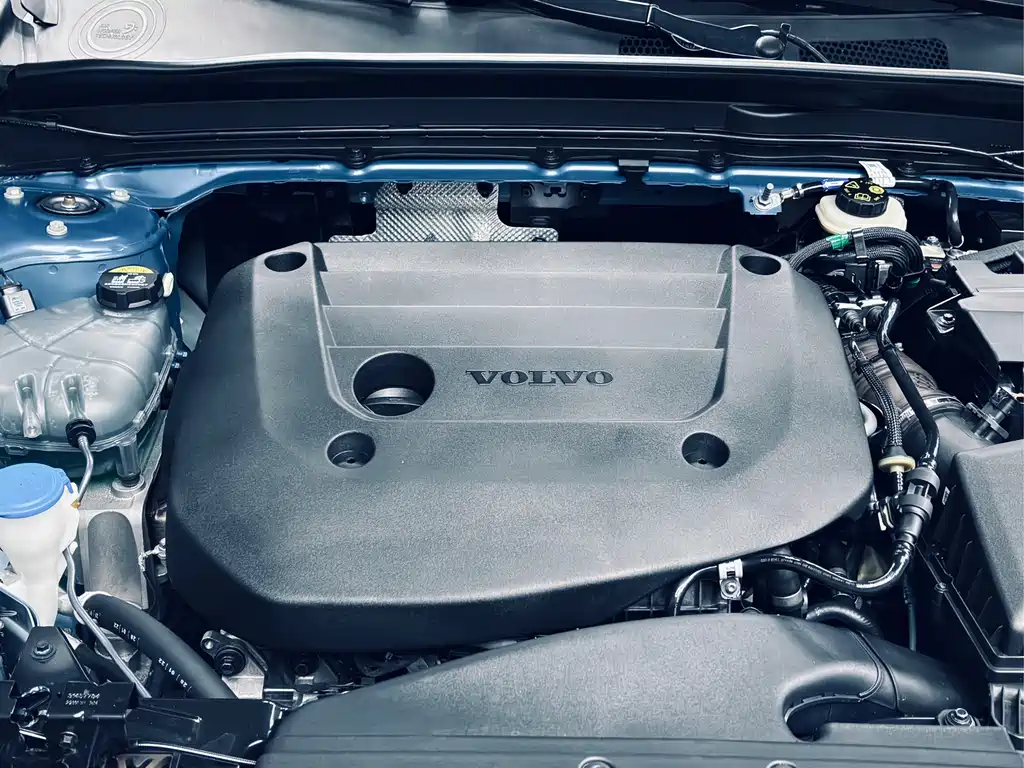 Volvo XC40 2023 B3 Zhiyuan Luxury Edition купить на сайте DeffCars