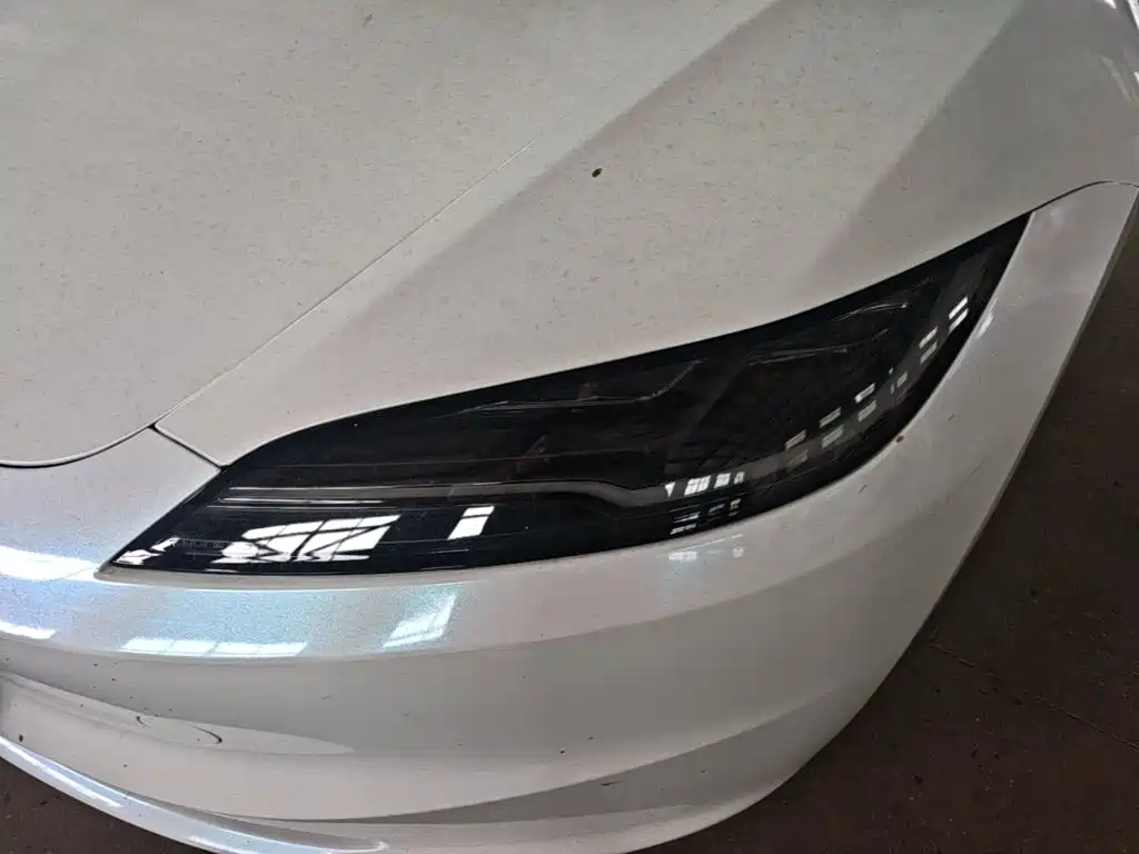 Model 3 2025 rear-wheel drive version купить на сайте DeffCars