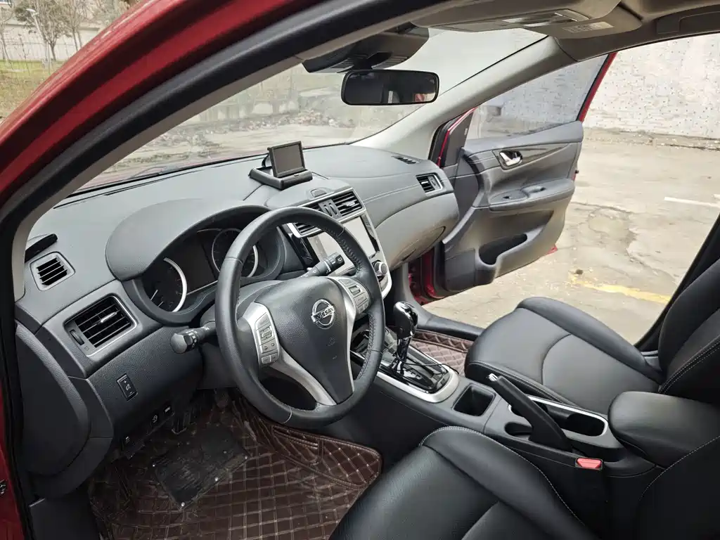 Tiida 2021 1.6L CVT Smart Travel Edition купить на сайте DeffCars