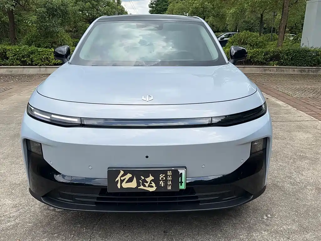 B10 2025 510 Delight Edition купить на сайте DeffCars