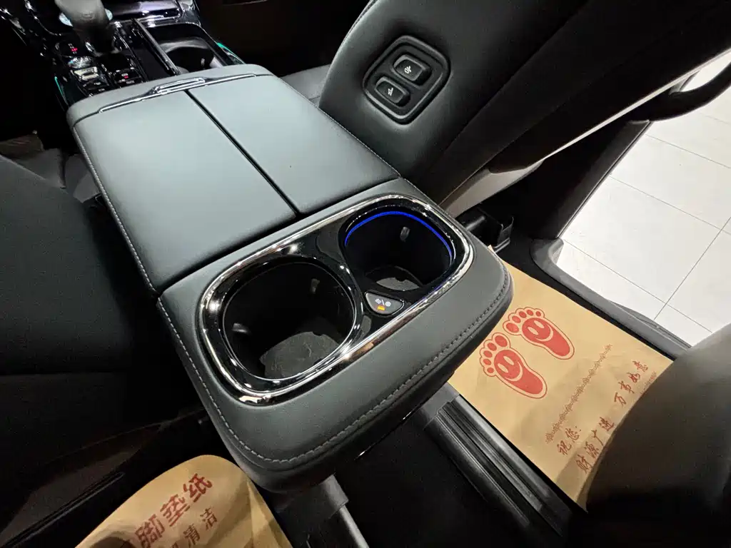 Trumpchi E9 2023 E9 Grandmaster купить на сайте DeffCars