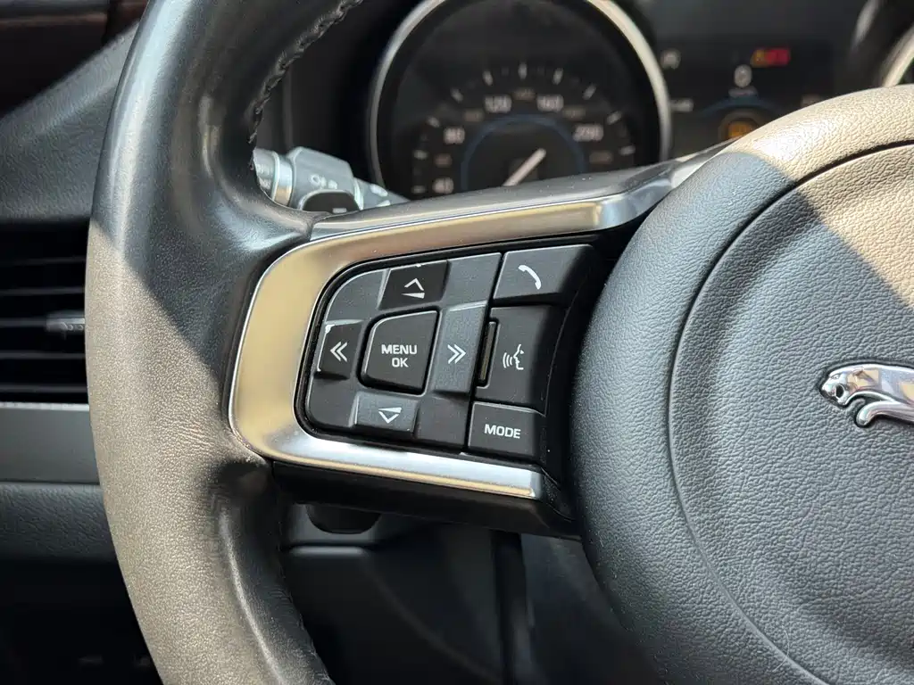 Jaguar XFL 2018 XFL 2.0T 200PS Elite Edition купить на сайте DeffCars