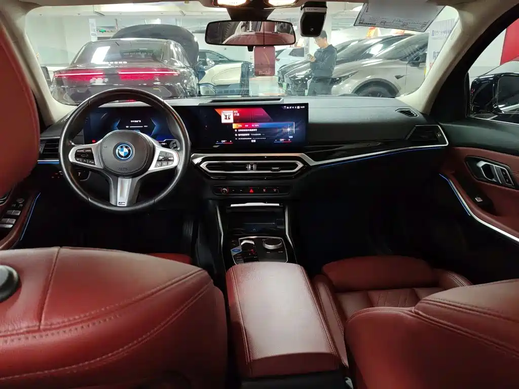 BMW i3 2022 eDrive 35 L купить на сайте DeffCars