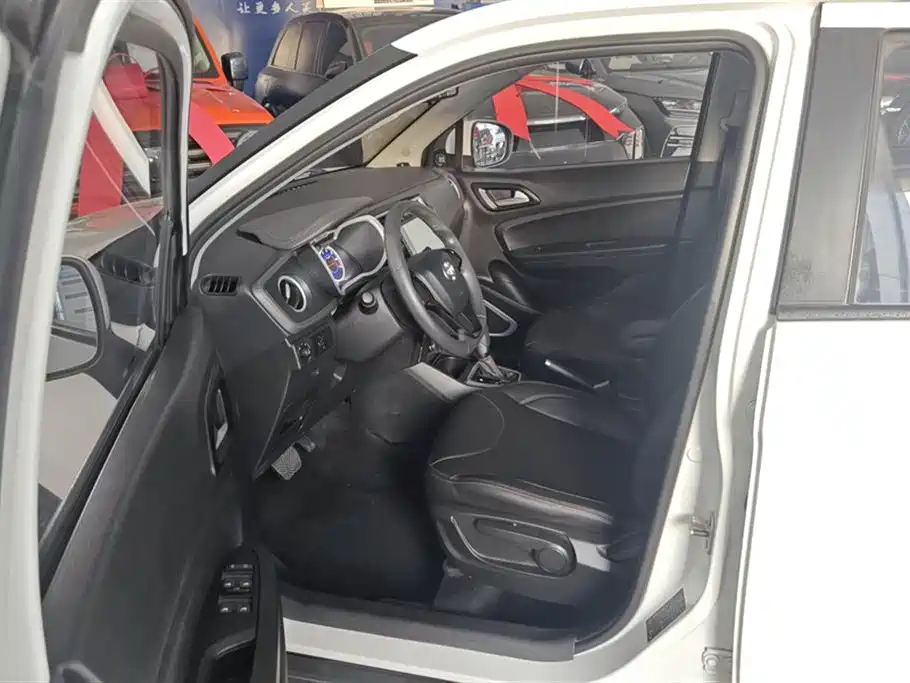 Zhonghua V3 2016 1.5L automatic comfort type купить на сайте DeffCars