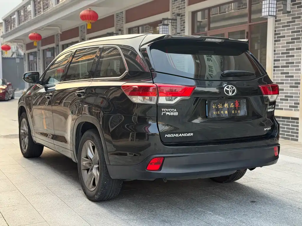Highlander 2018 2.0T two-wheel drive luxury version, 7 seats, National V купить на сайте DeffCars
