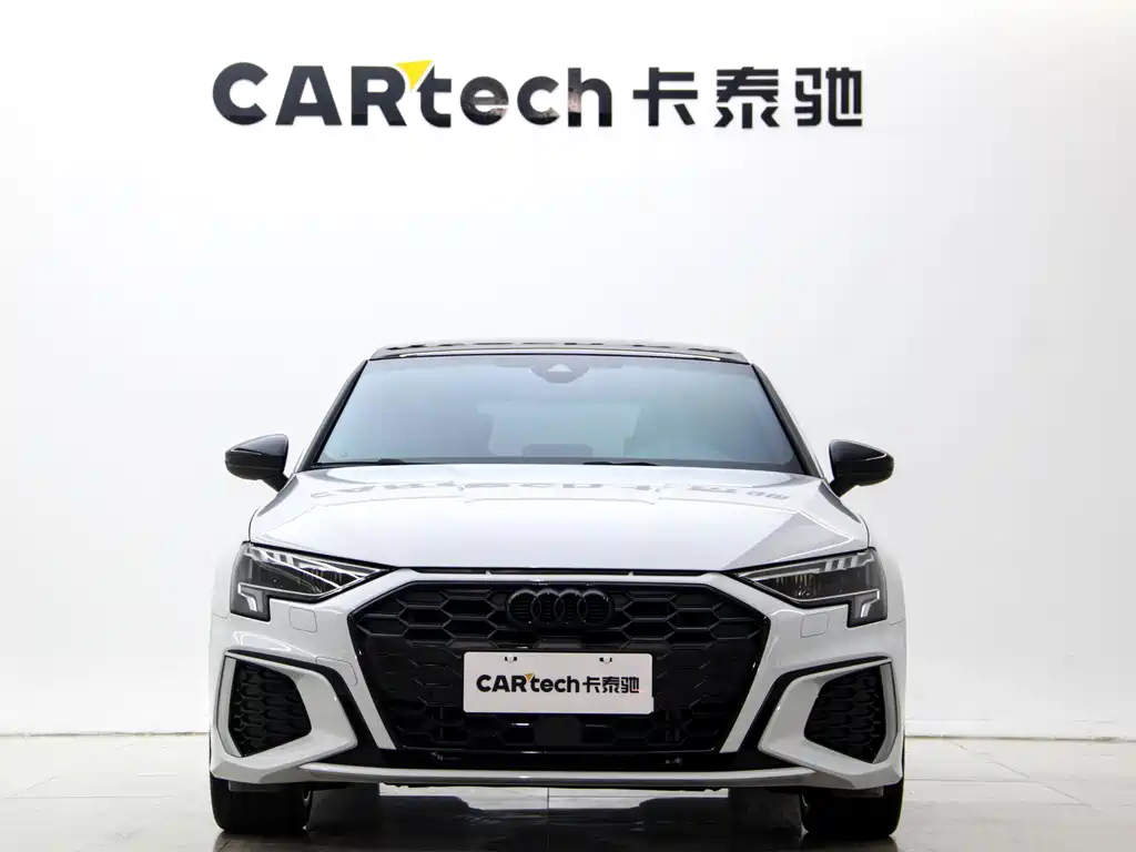 Audi A3 2024 Sportback 35 TFSI luxury sports model купить на сайте DeffCars