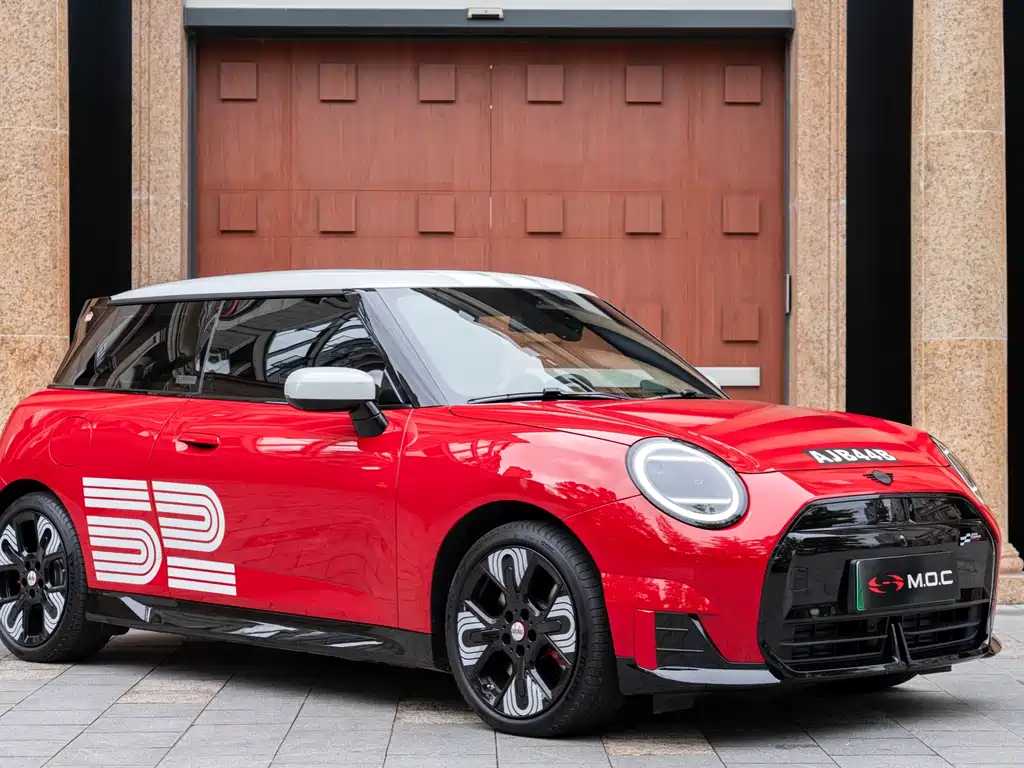 Electric MINI JCW 2025 Monte Carlo Nights 60th Anniversary Edition купить на сайте DeffCars