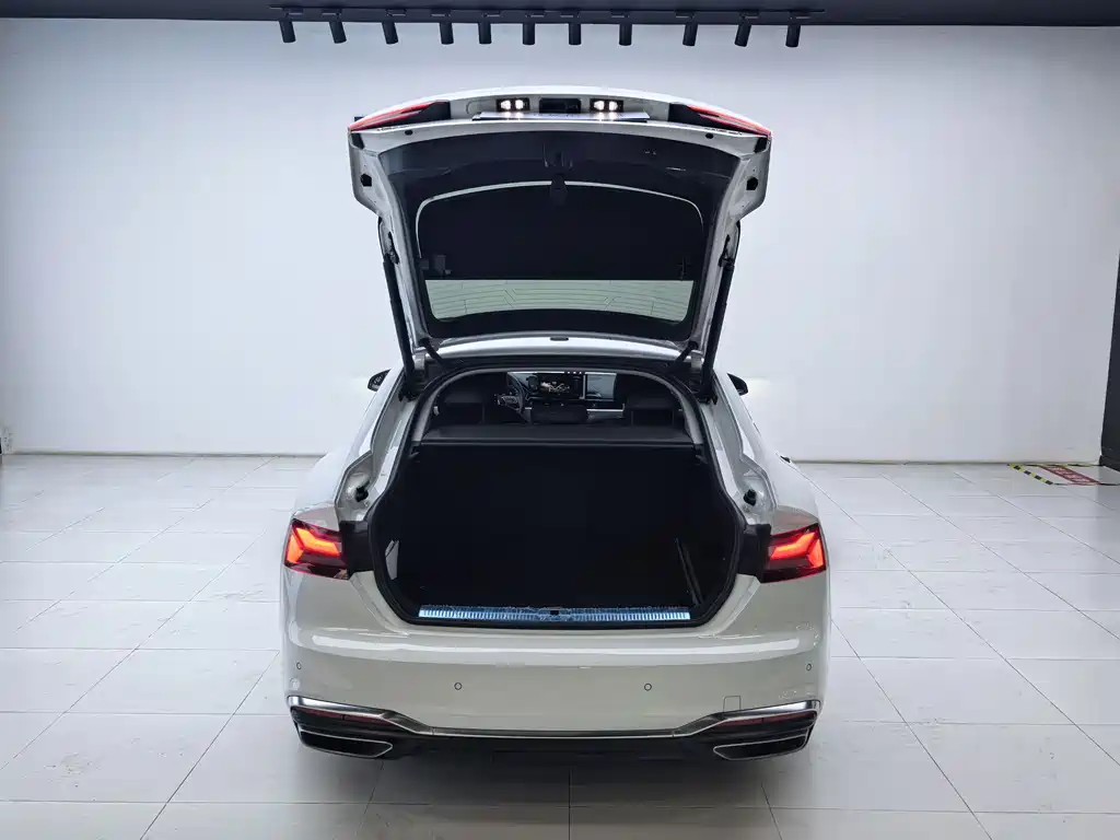 Audi A5 imported 2023 Sportback 40 TFSI fashionable and dynamic купить на сайте DeffCars