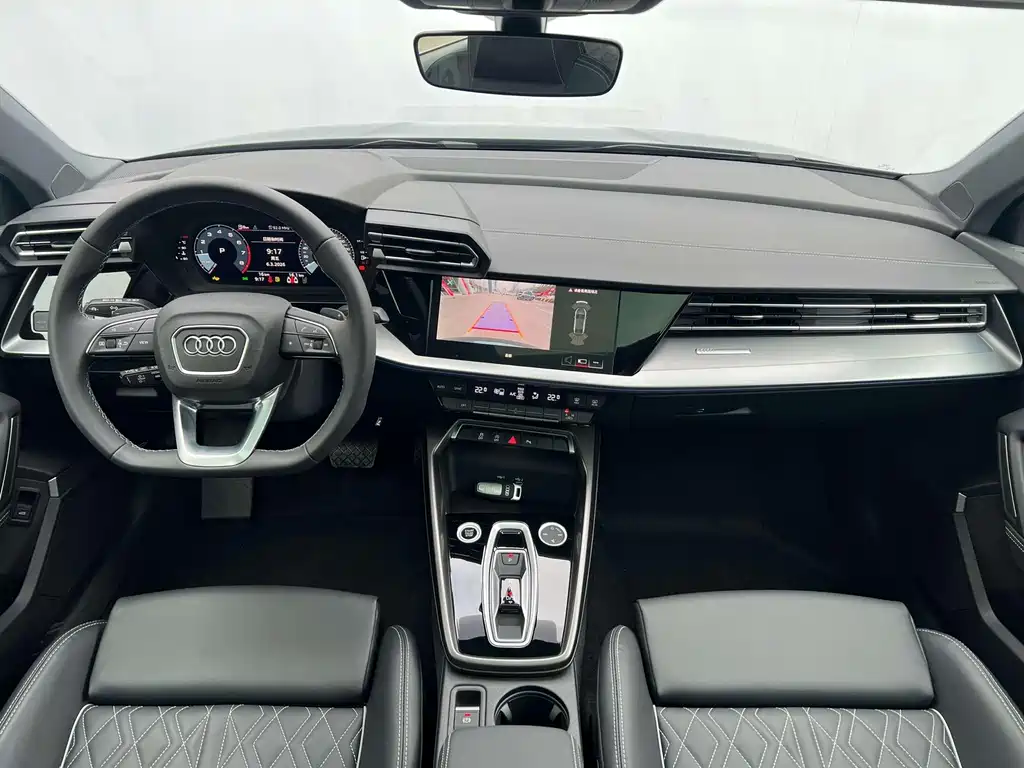 Audi A3 2026 A3L Limousine 35TFSI Flying Spur Exclusive купить на сайте DeffCars